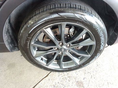 Used 2017 Ford Explorer XLT w/ Equipment Group 202A image 30