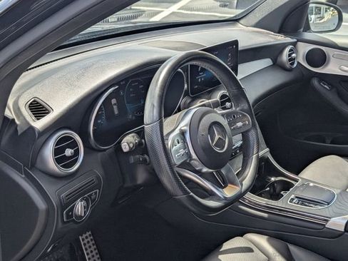 Used 2022 Mercedes-Benz GLC 300 image 12