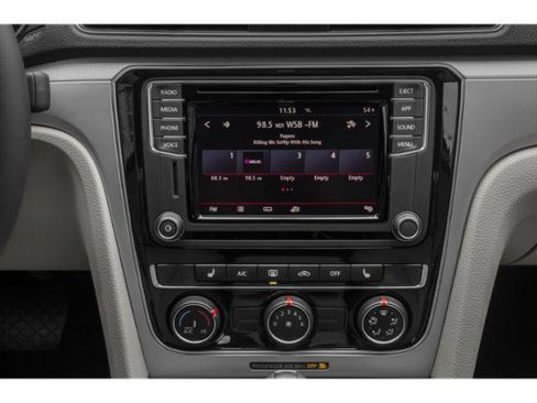 Used 2019 Volkswagen Passat 2.0T Wolfsburg image 13