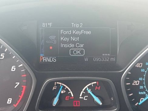 Used 2016 Ford Escape Titanium w/ Equipment Group 301A FWD image 21