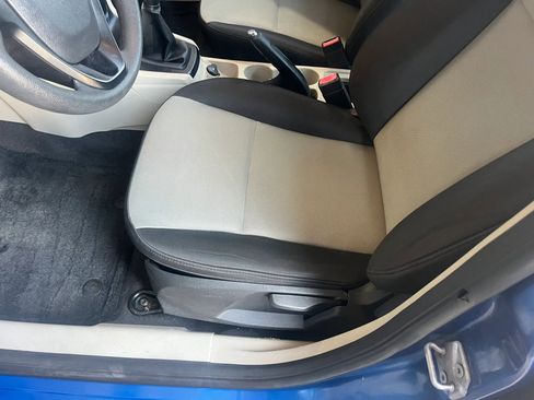Used 2011 Ford Fiesta S FWD image 17