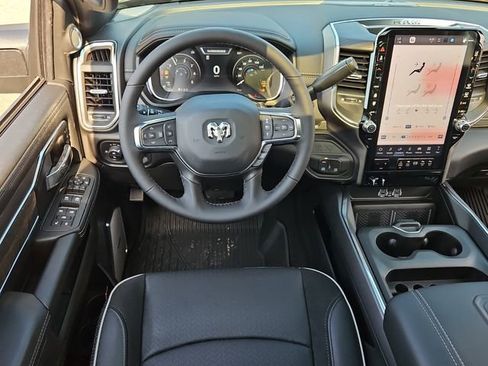 New 2026 RAM 2500 Laramie AWD/4WD image 7