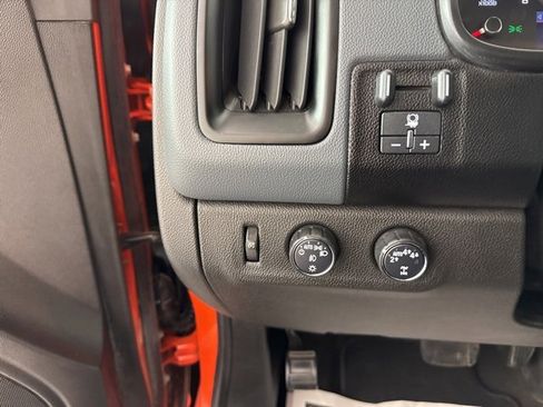 Used 2021 Chevrolet Colorado Z71 w/ Safety Package image 22