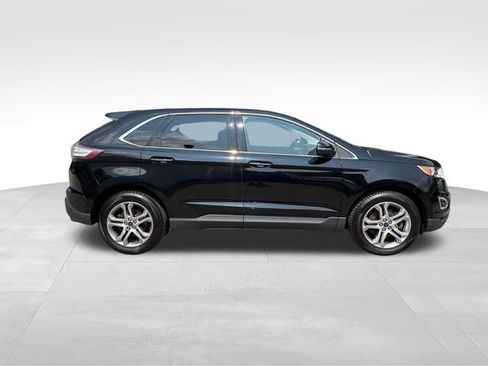 Used 2016 Ford Edge Titanium w/ Equipment Group 301A AWD/4WD image 2