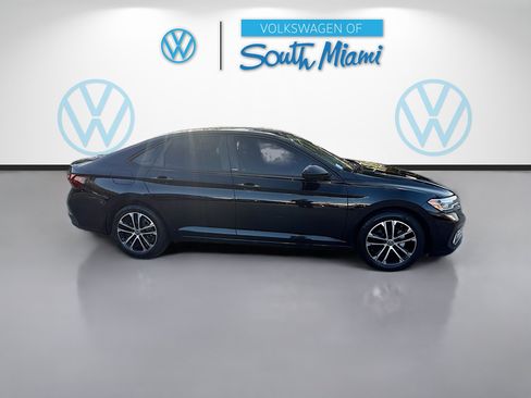 Used 2024 Volkswagen Jetta Sport FWD image 8