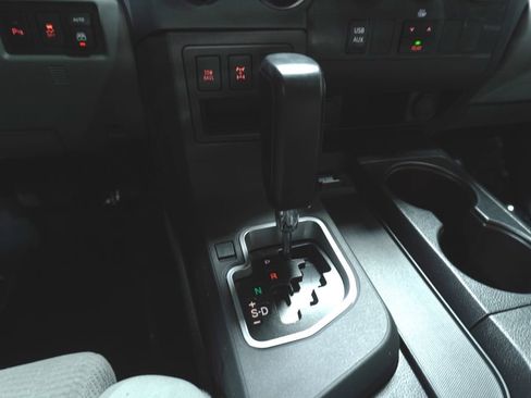 Used 2018 Toyota Sequoia SR5 image 21