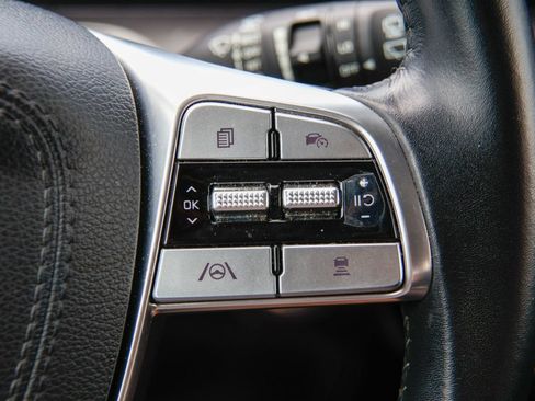 Used 2025 Kia Telluride S FWD image 16