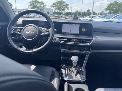 Certified 2024 Kia Seltos EX AWD/4WD image 23