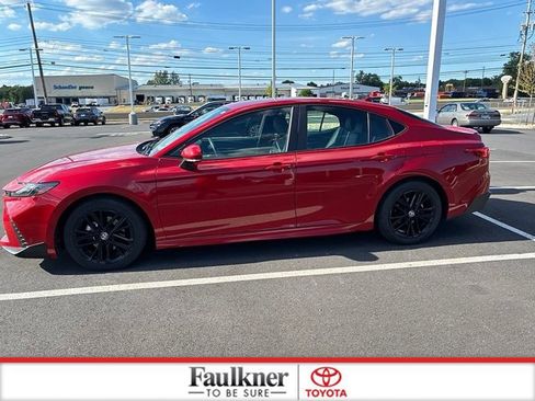 Certified 2025 Toyota Camry SE FWD image 14