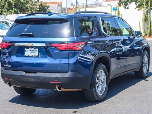 Used 2023 Chevrolet Traverse LT FWD image 9