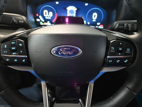 New 2026 Ford Explorer Platinum image 15