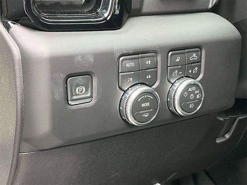 New 2026 GMC Sierra 2500 AT4X w/ LPO, Black Badging Package image 24