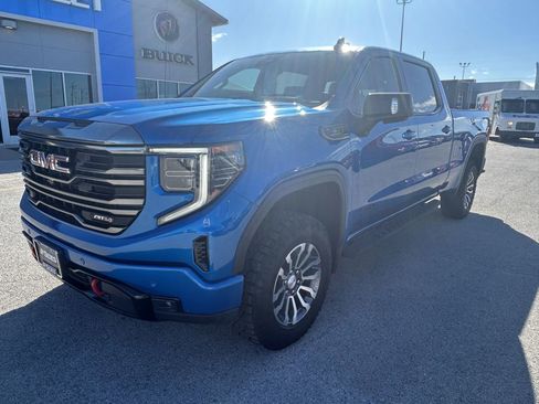 Used 2023 GMC Sierra 1500 AT4 w/ AT4 Premium Package image 2