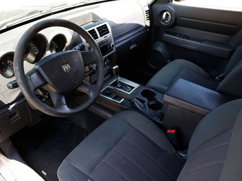 Used 2011 Dodge Nitro Heat AWD/4WD image 4