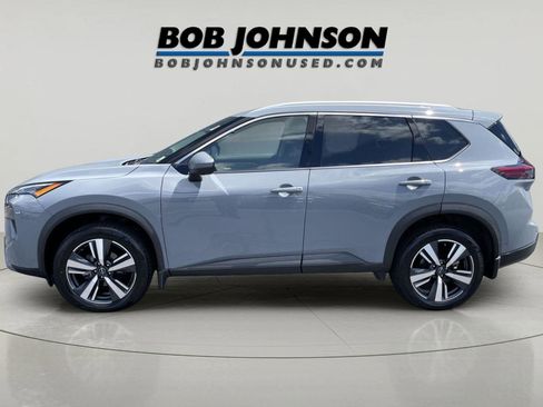 Used 2024 Nissan Rogue SL AWD/4WD image 6