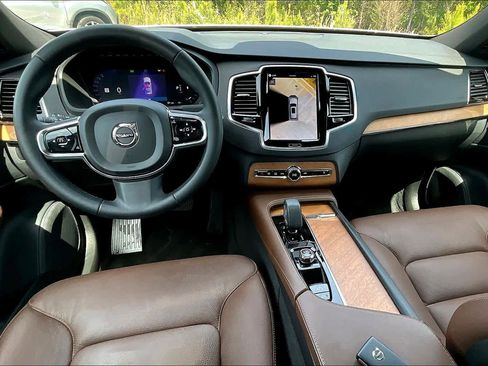 Used 2024 Volvo XC90 B6 Plus w/ Protection Package Premier image 15