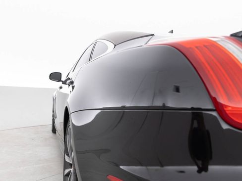 Used 2015 Jaguar XJ RWD image 13