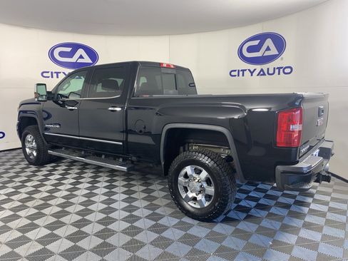 Used 2019 GMC Sierra 3500 Denali w/ Duramax Plus Package image 5