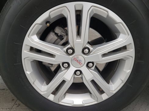 Used 2022 GMC Terrain SLE AWD/4WD image 31