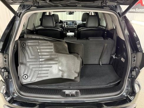 Used 2015 Toyota Highlander Limited Platinum image 9