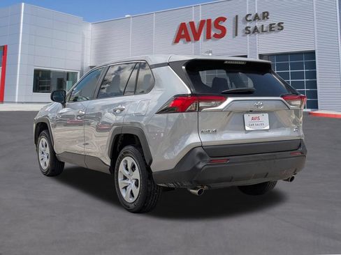 Used 2025 Toyota RAV4 LE AWD/4WD image 3