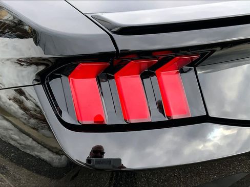 Used 2024 Ford Mustang Premium image 23