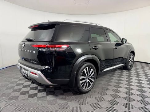 Used 2022 Nissan Pathfinder Platinum w/ Cargo Package FWD image 8