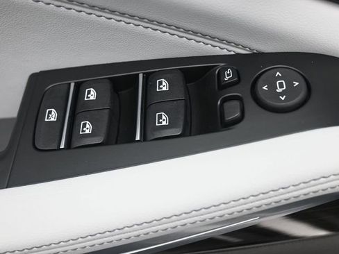 Used 2026 BMW X5 xDrive40i w/ Climate Comfort Package image 21