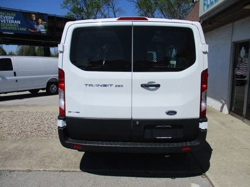Used 2024 Ford Transit 250 Low Roof w/ Exterior Upgrade Package RWD image 8