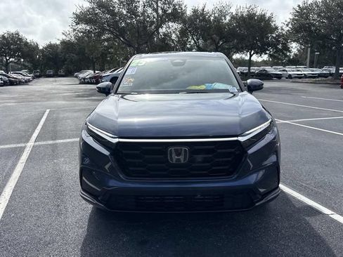 Certified 2025 Honda CR-V EX image 9