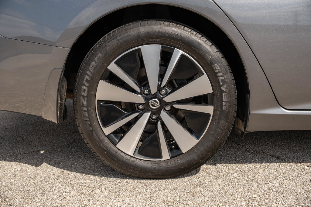 Used 2022 Nissan Altima 2.5 SV FWD image 10
