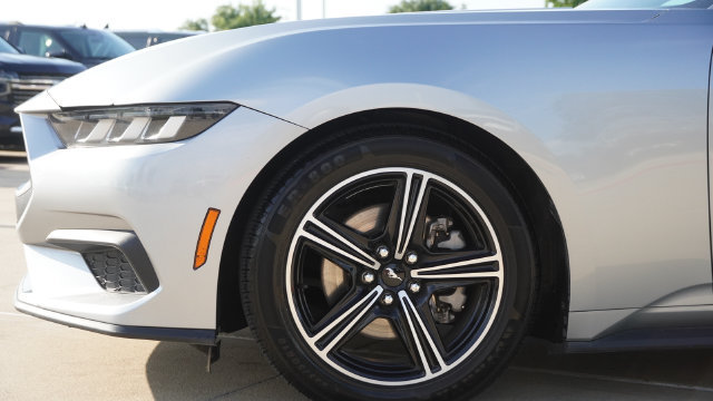 Used 2024 Ford Mustang Premium RWD image 8