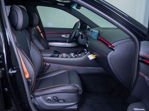 New 2026 Genesis GV70 2.5T Sport Prestige AWD/4WD image 11
