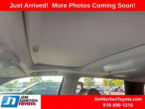 Used 2015 Toyota Sequoia Platinum AWD/4WD image 11