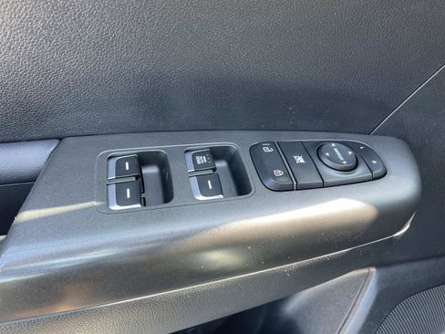 Used 2020 Kia Sportage LX AWD/4WD image 18