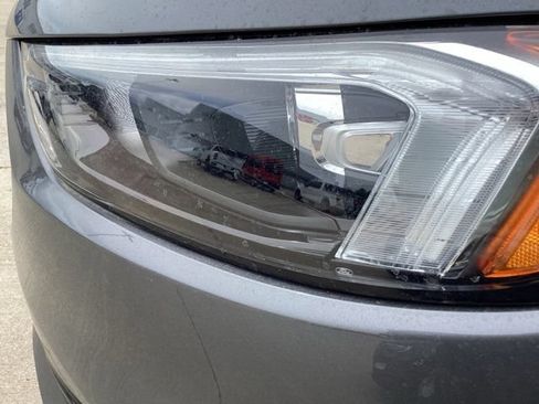 Used 2024 Ford Edge SEL w/ Convenience Package AWD/4WD image 4