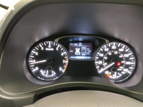 Used 2019 Nissan Pathfinder SL w/ SL Premium Package AWD/4WD image 23
