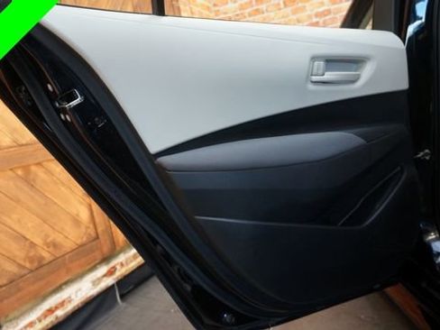 Used 2023 Toyota Corolla LE FWD image 38