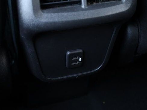 Used 2022 Chevrolet Equinox LT image 24