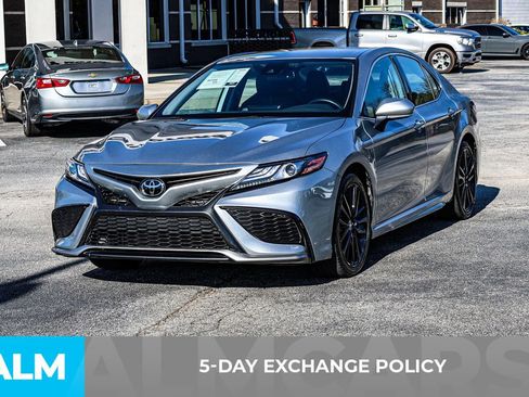 Used 2024 Toyota Camry XSE image 3