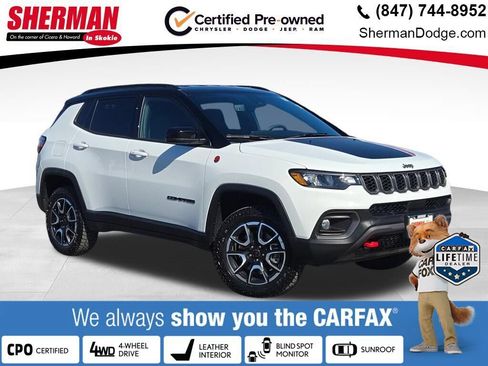 Certified 2025 Jeep Compass Trailhawk AWD/4WD image 1