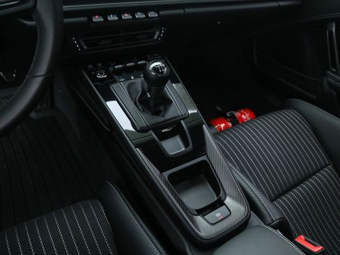 Used 2024 Porsche 911 GT3 RS RWD image 32