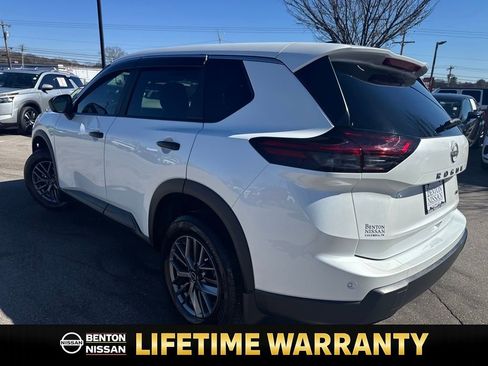 Certified 2025 Nissan Rogue S image 6