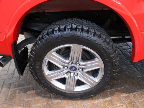 Used 2019 Ford F150 XLT w/ Equipment Group 302A Luxury image 14