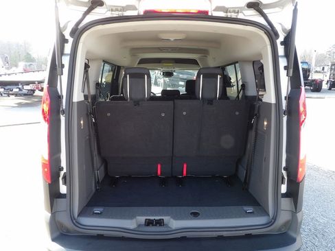 Used 2020 Ford Transit Connect XL image 44