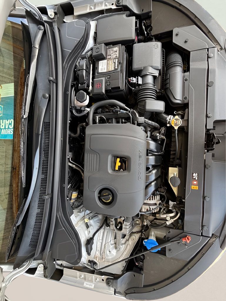 Used 2020 Hyundai Elantra SEL FWD image 23