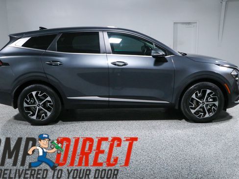 Used 2023 Kia Sportage EX FWD image 6
