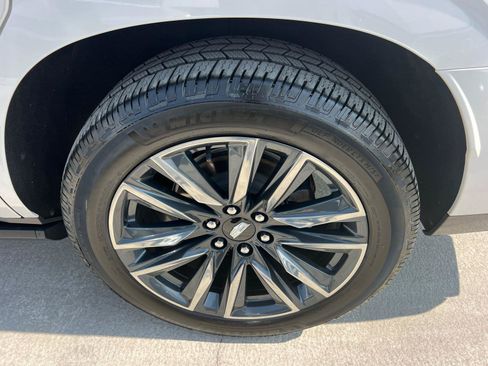 Used 2024 Cadillac Escalade Sport Platinum w/ Heavy-Duty Trailer Package AWD/4WD image 20