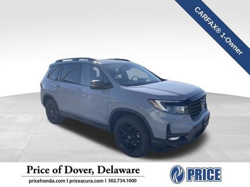 Used 2024 Honda Passport Black Edition image 1