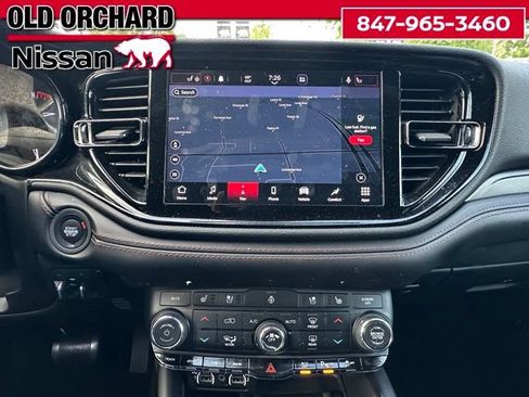 Used 2022 Dodge Durango R/T w/ Tow 'N Go Package AWD/4WD image 17